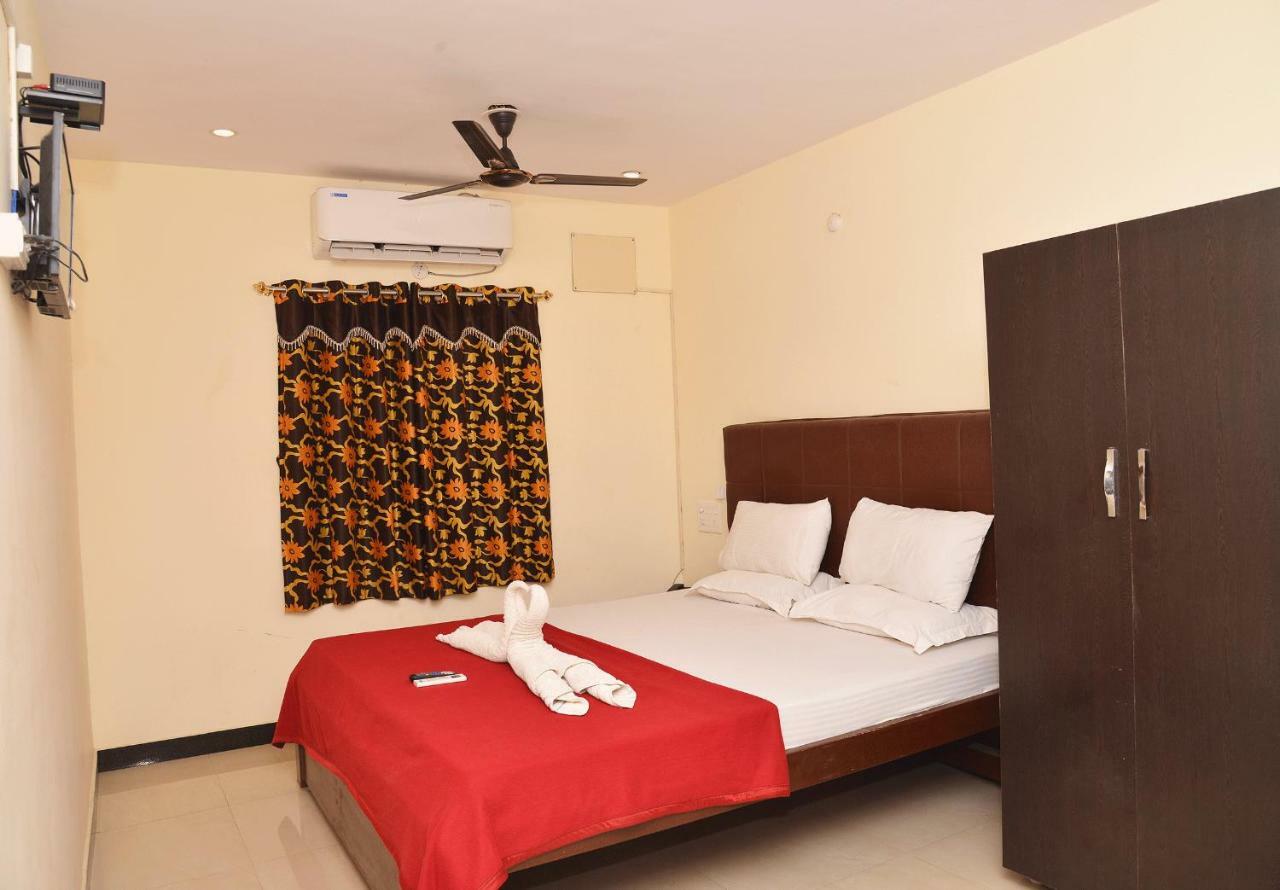 Krish Residency Hotel Мадурай Екстериор снимка
