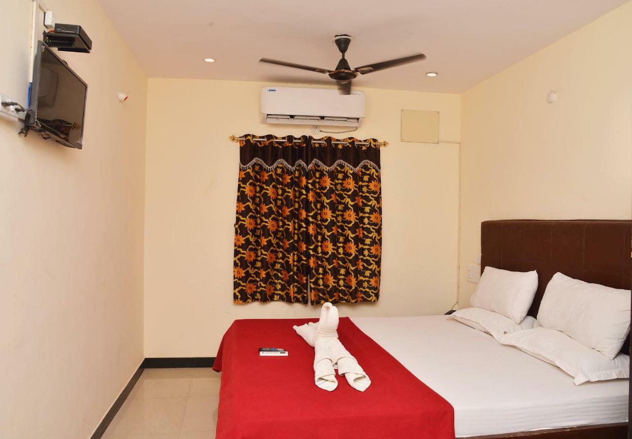 Krish Residency Hotel Мадурай Екстериор снимка