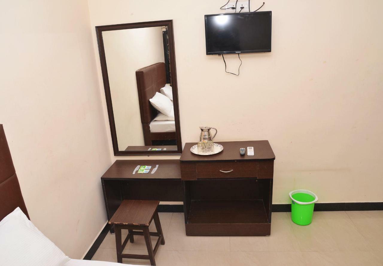 Krish Residency Hotel Мадурай Екстериор снимка