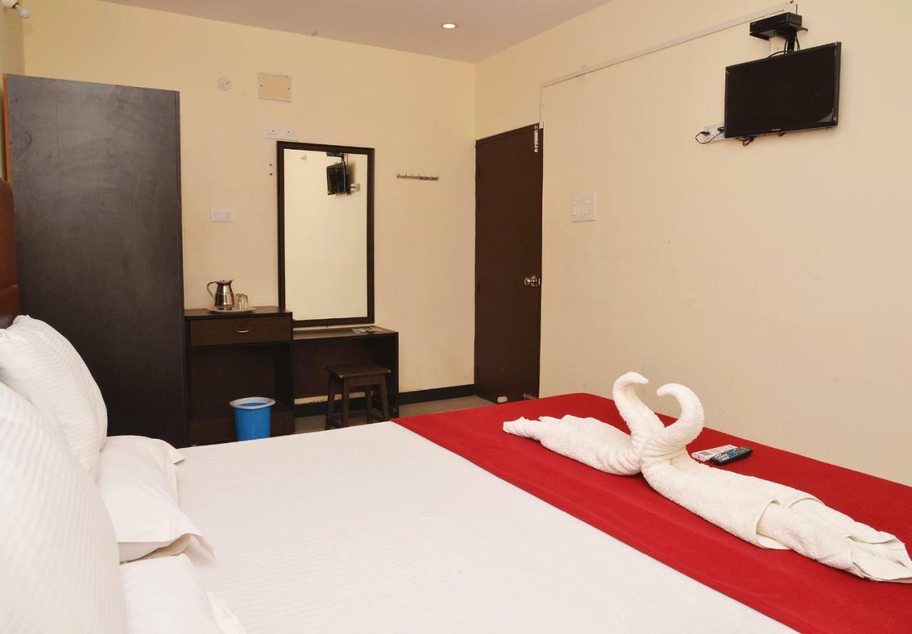 Krish Residency Hotel Мадурай Екстериор снимка