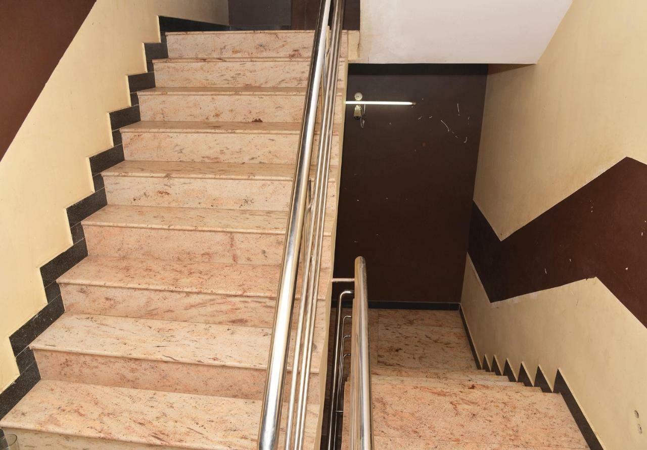 Krish Residency Hotel Мадурай Екстериор снимка