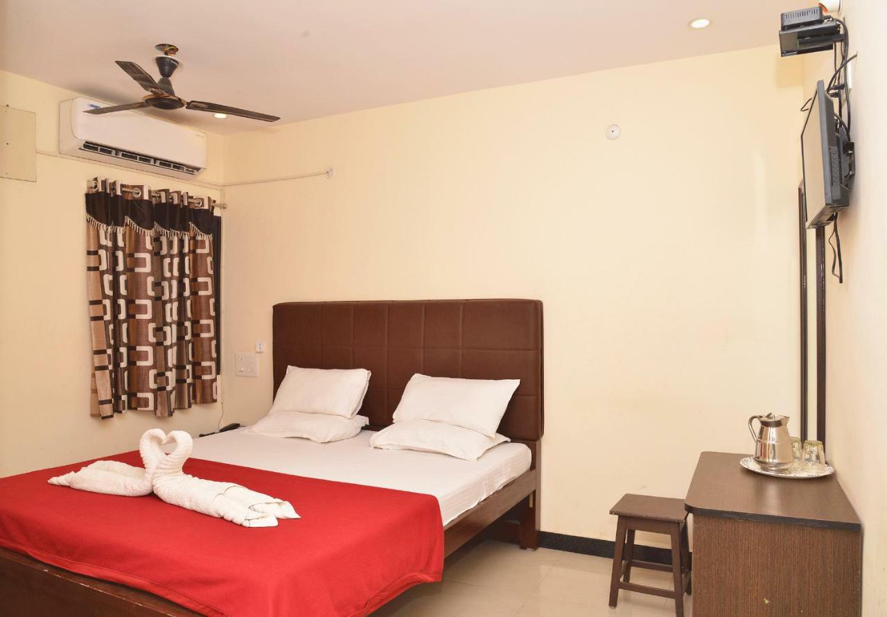 Krish Residency Hotel Мадурай Екстериор снимка