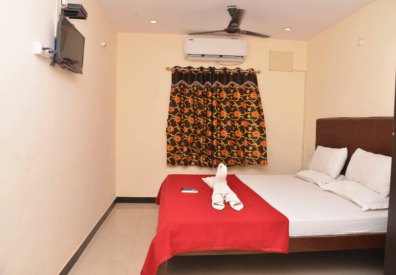 Krish Residency Hotel Мадурай Екстериор снимка