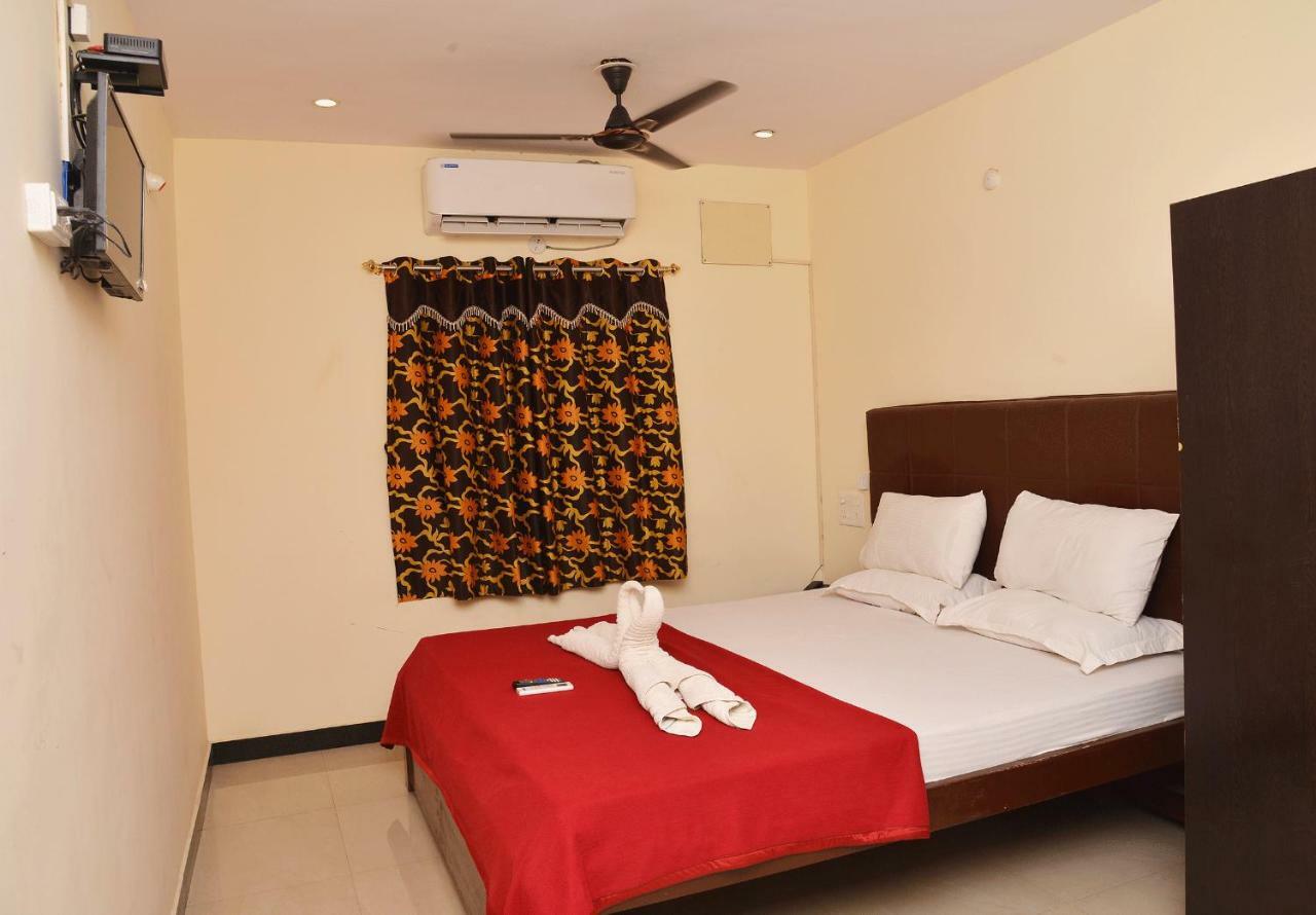 Krish Residency Hotel Мадурай Екстериор снимка